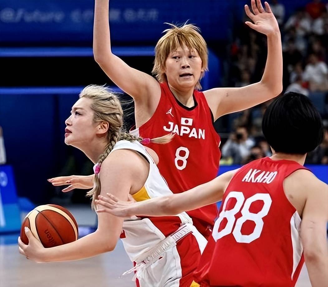 杏彩体育亚洲官网-河北队全面防守，领先优势击败江西队(河北队全面防守,领先优势击败江西队员)