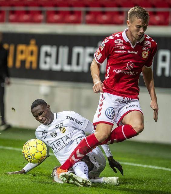 杏彩体育链接-关于柏林赫塔逆转赢下弗莱堡，排名上升的信息