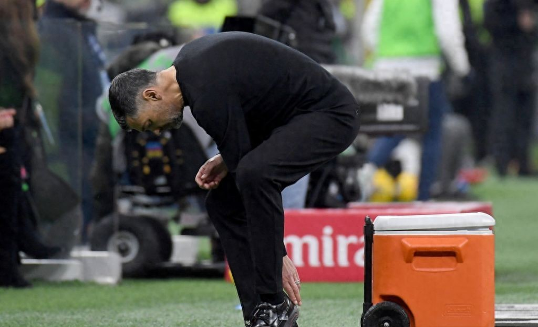 AC米兰客场连续失利，危机重重的简单介绍