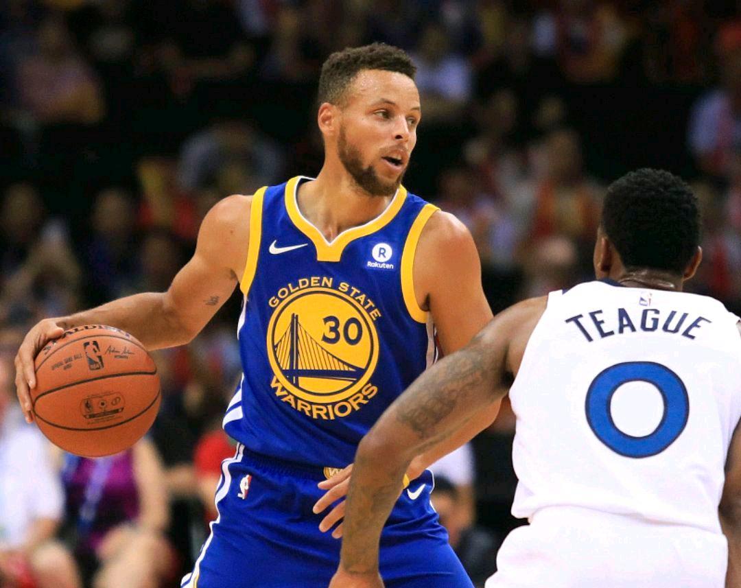 包含勇士复苏！库里和汤普森合力反击逆境的词条