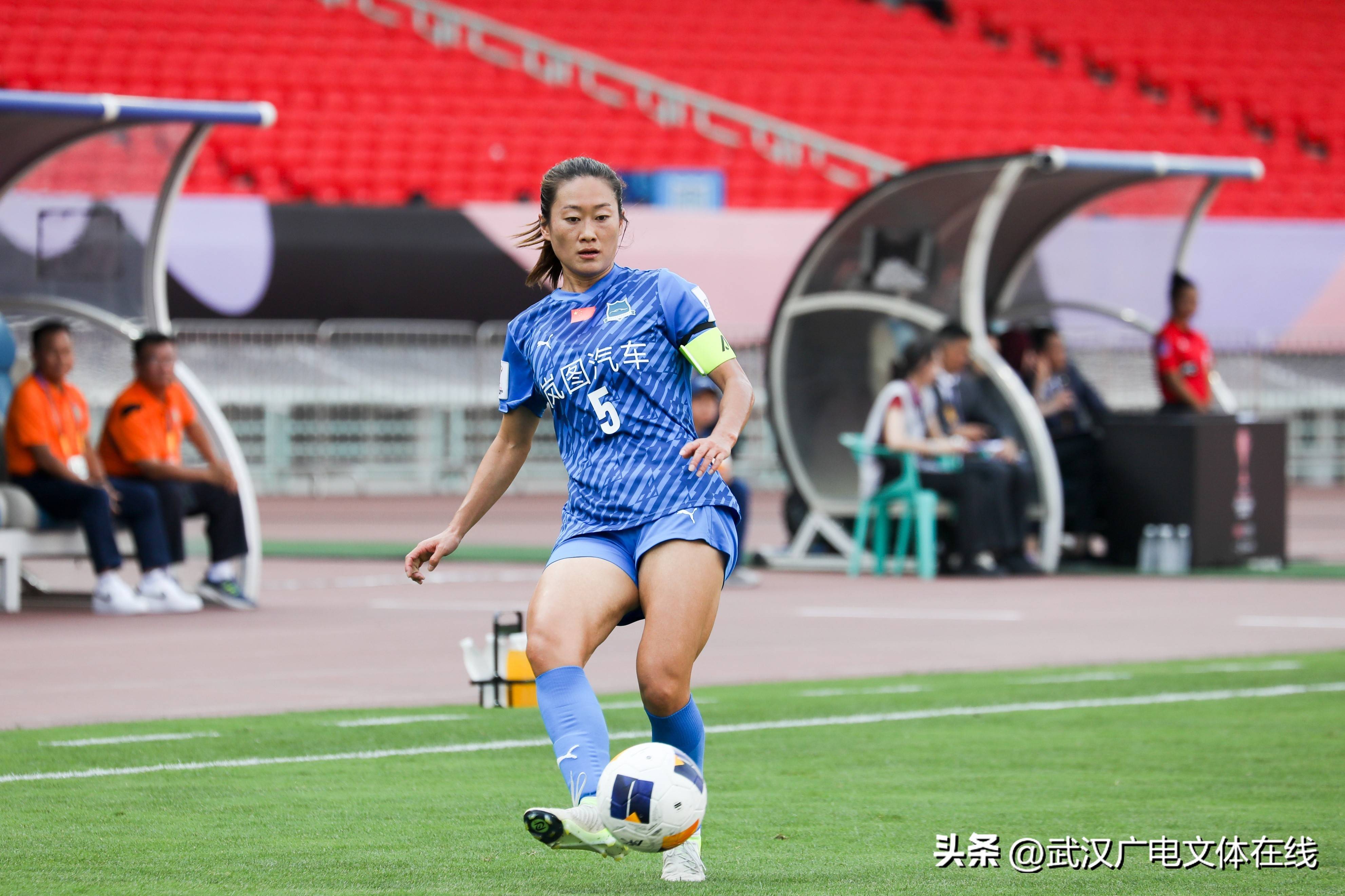 杏彩体育-关于足球冠军赛：女队选手展现出色表现的信息